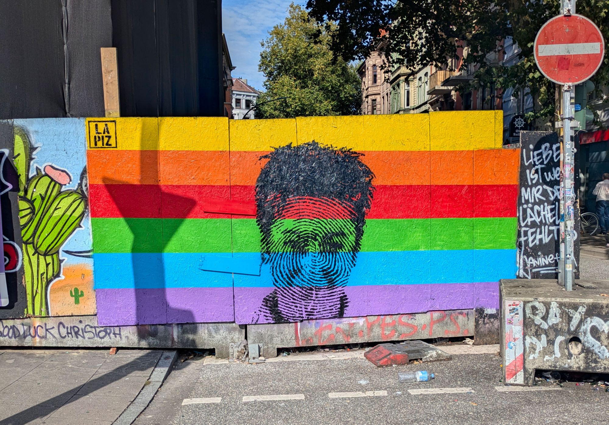 Dunja Hayali Graffiti