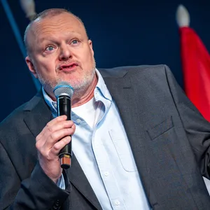 Wo sind sie bloß hin, die ganzen Zuschauer? Stefan Raab rangiert trotz bester Sendezeit im Quotenranking nur unter ferner liefen.