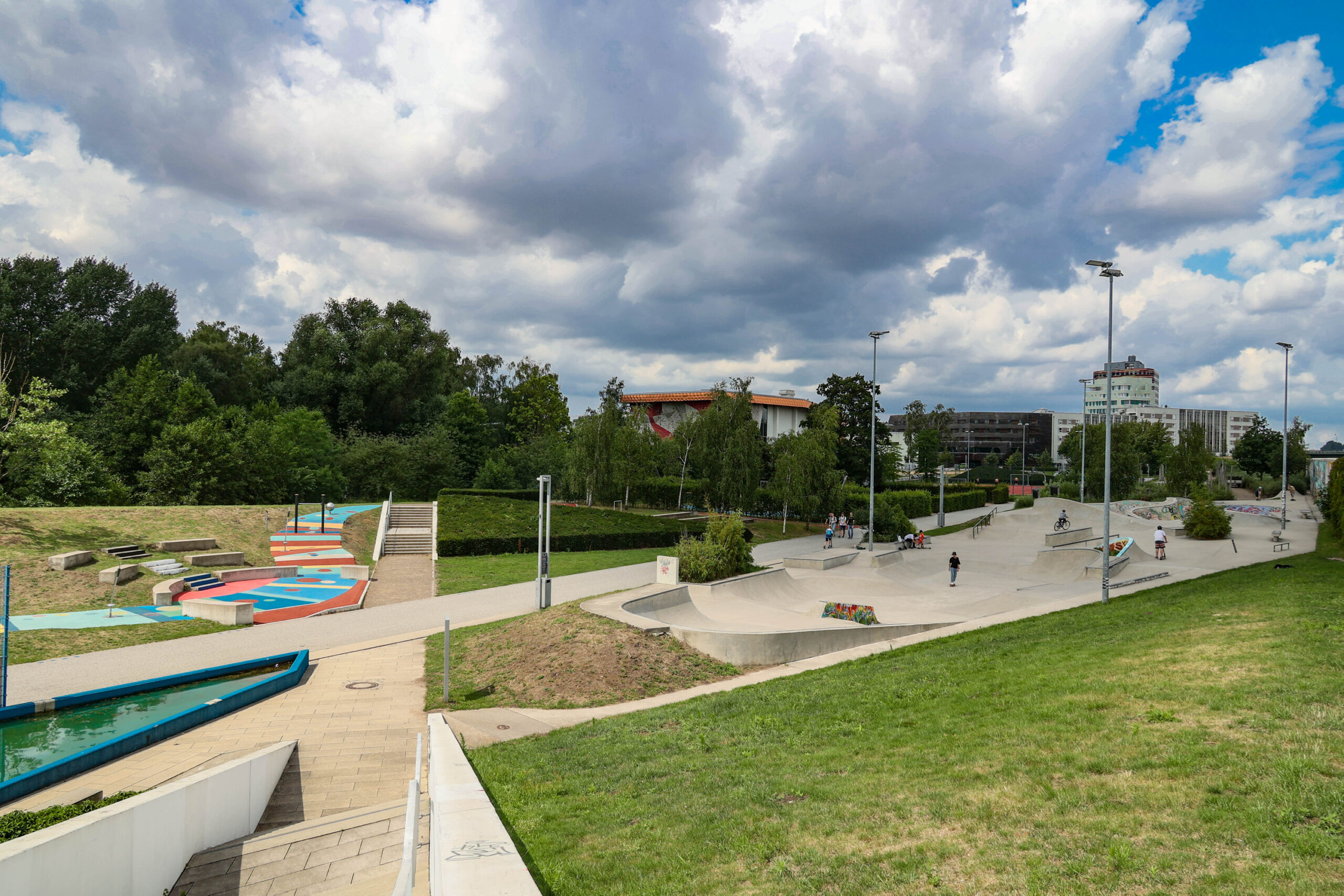 Blick über den Inselpark: Am Wochenende findet dort das Active City Festival statt.