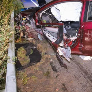 Tödlicher Unfall auf der A23 bei Schafstedt (Kreis Dithmarschen).