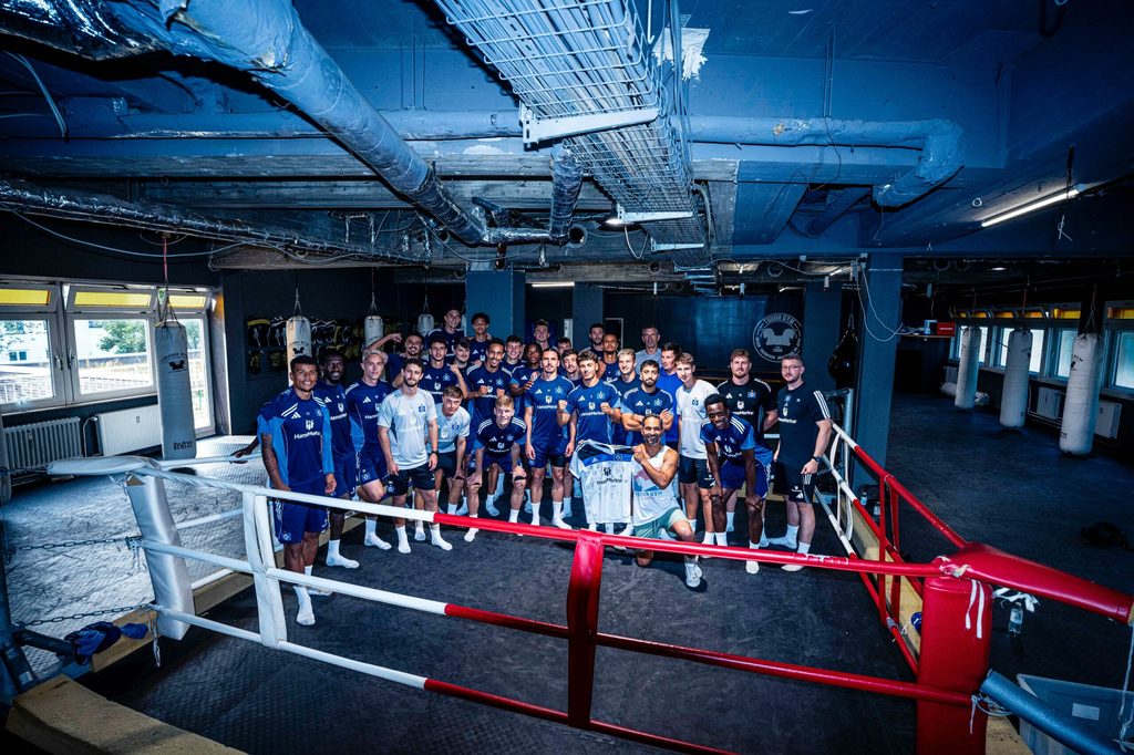 Die HSV-Profis nach ihrem Training im Gym.
