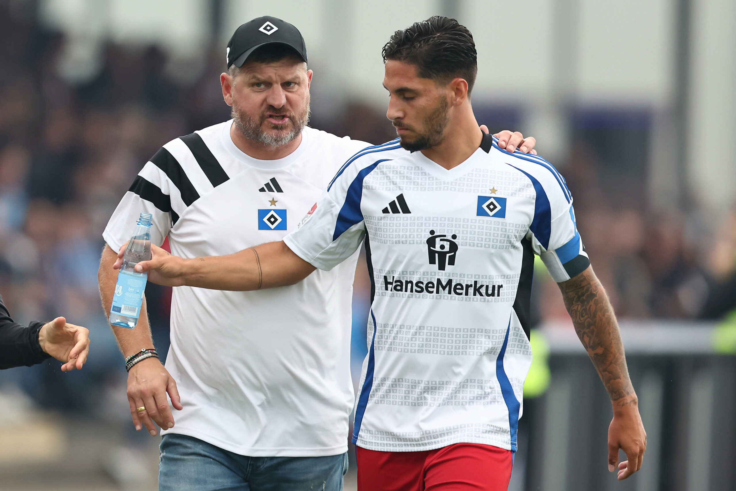 Steffen Baumgart und Ludovit Reis am Spielfeldrand