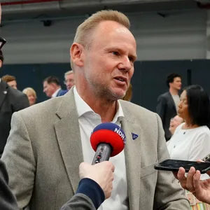 Innensenator Andy Grote wirbt für Zustimmung für eine Olympia-Bewerbung Hamburgs.