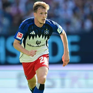 Emir Sahiti in einem Spiel des HSV
