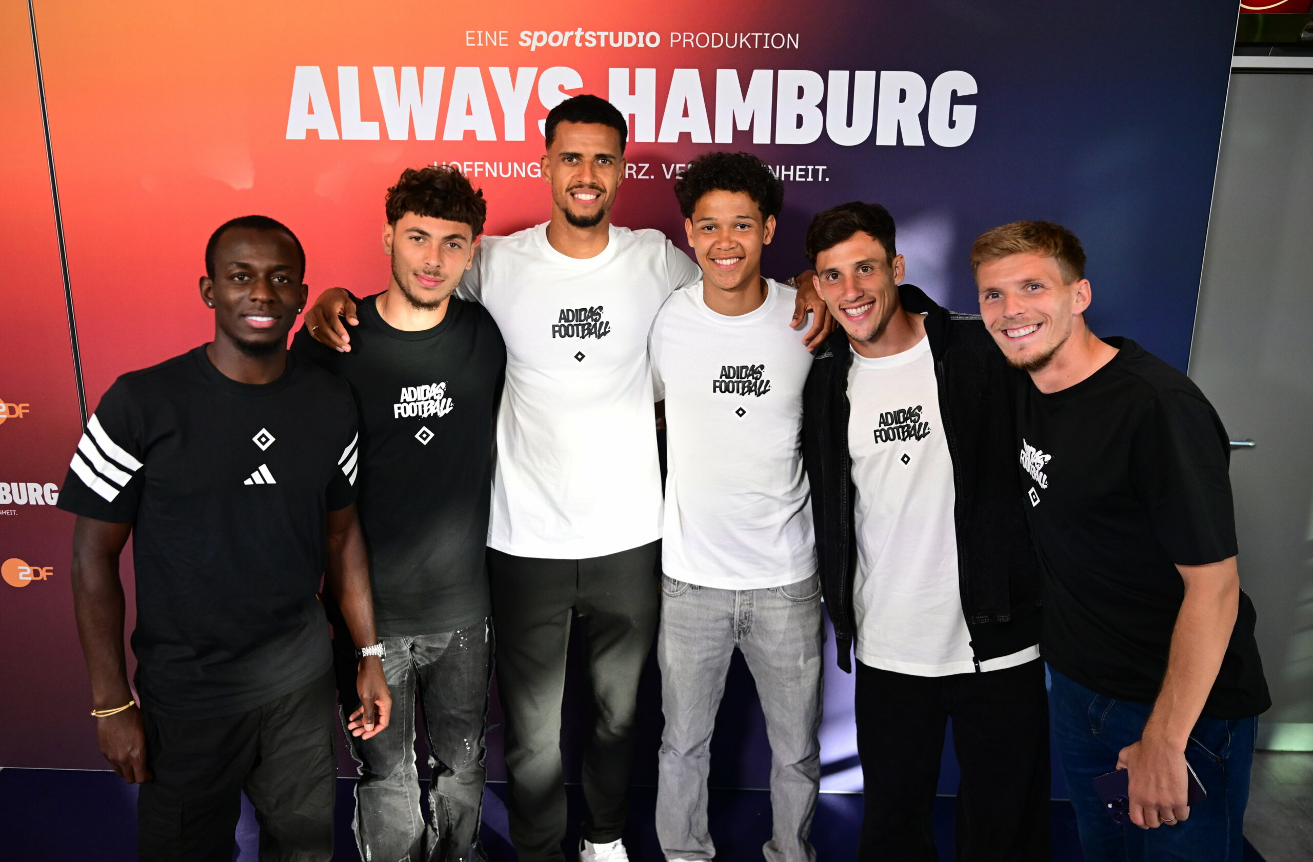 Premiere der HSV-Doku „Always Hamburg“ im „CinemaxX“ am Dammtor