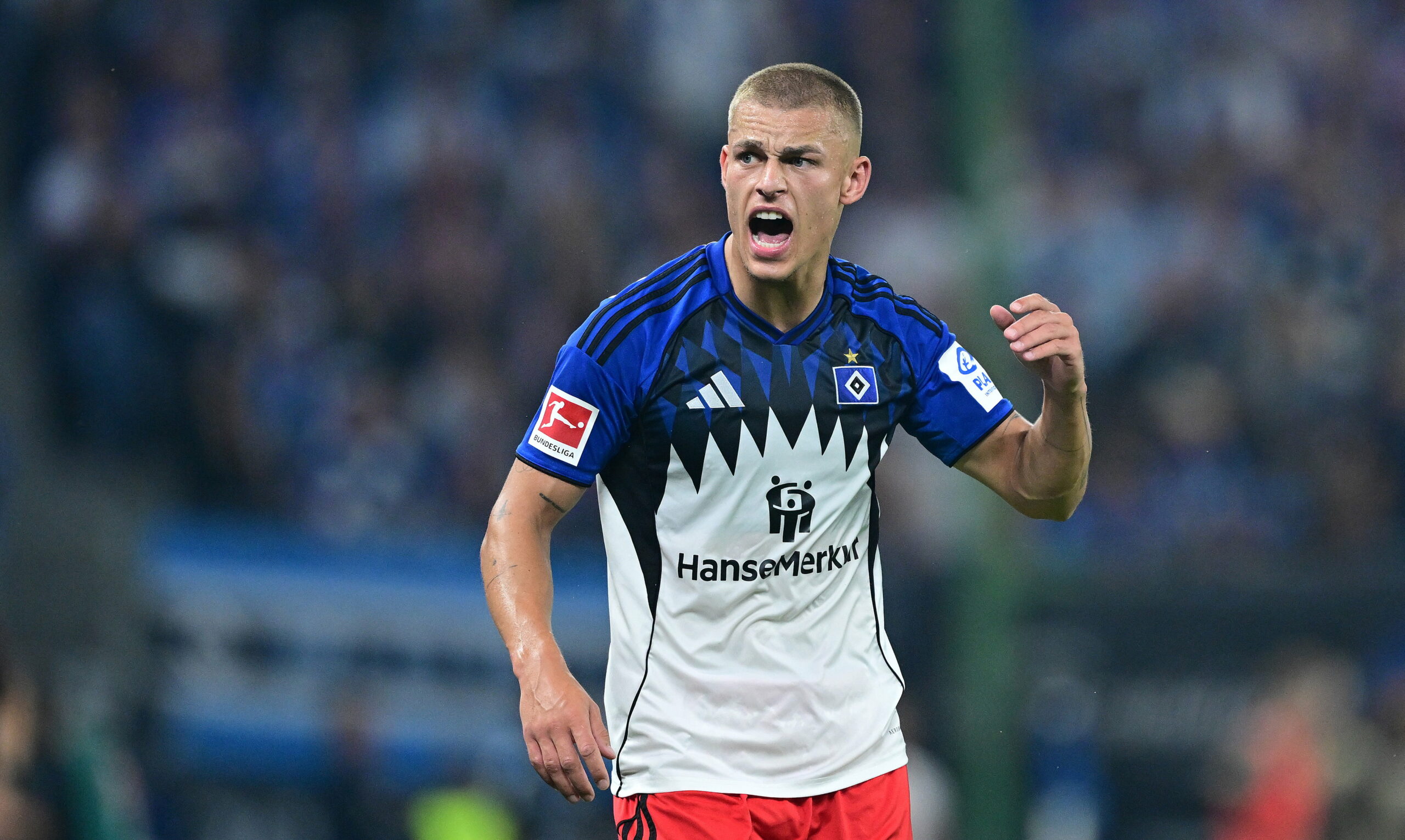 HSV-Verteidiger Mio Muheim im Derby gegen St. Pauli