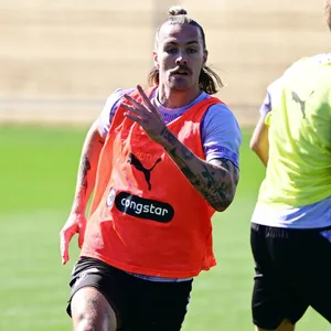 Jackson Irvine im Training des FC St. Pauli
