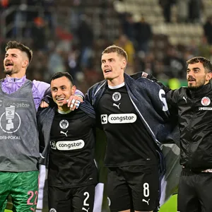 Nikola Vasilj, Manolis Saliakas, Eric Smith, Danel Sinani