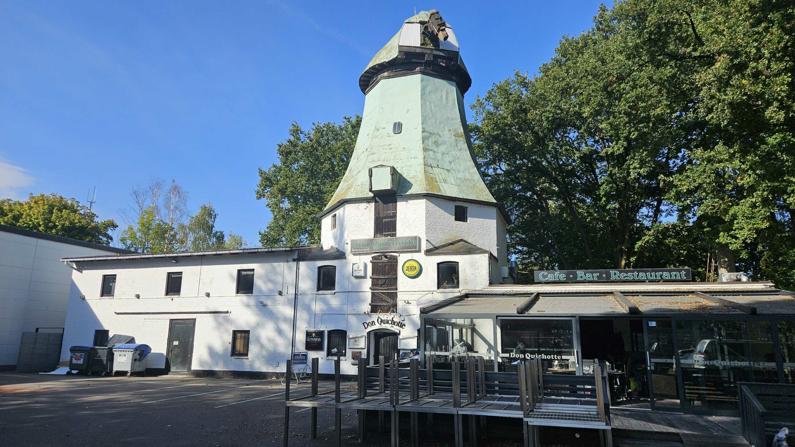 Das „Don Quichotte“ in der Osdorfer Mühle ist Geschichte: Bald eröffnet hier ein neues Restaurant.