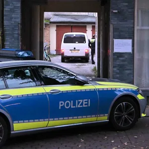 Nachdem en Autofahrer gehupt Hatte – Mann zieht Messer