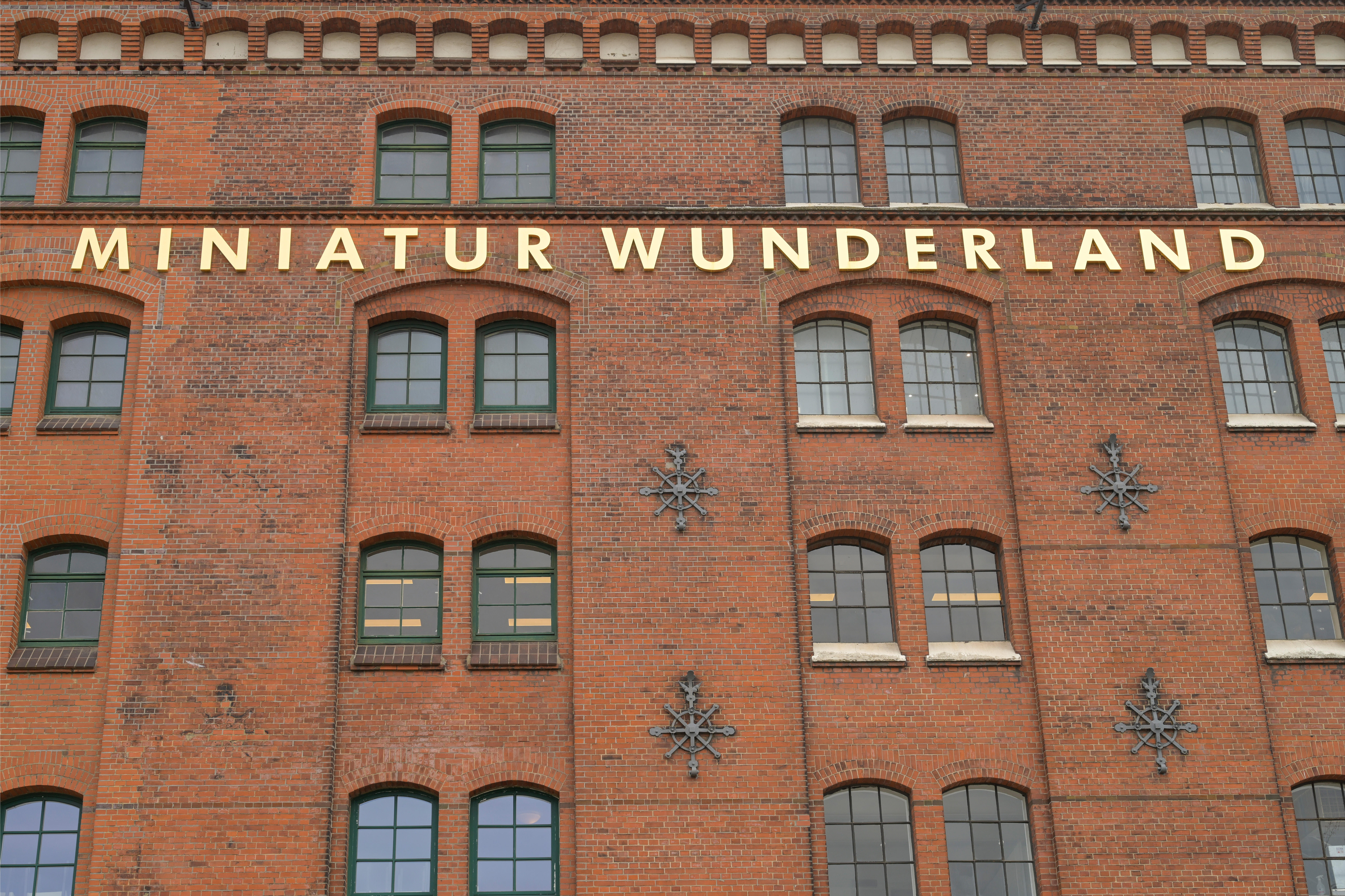 Frau verscheindet aus Miniatur Wunderland – stundenlange Suchaktion