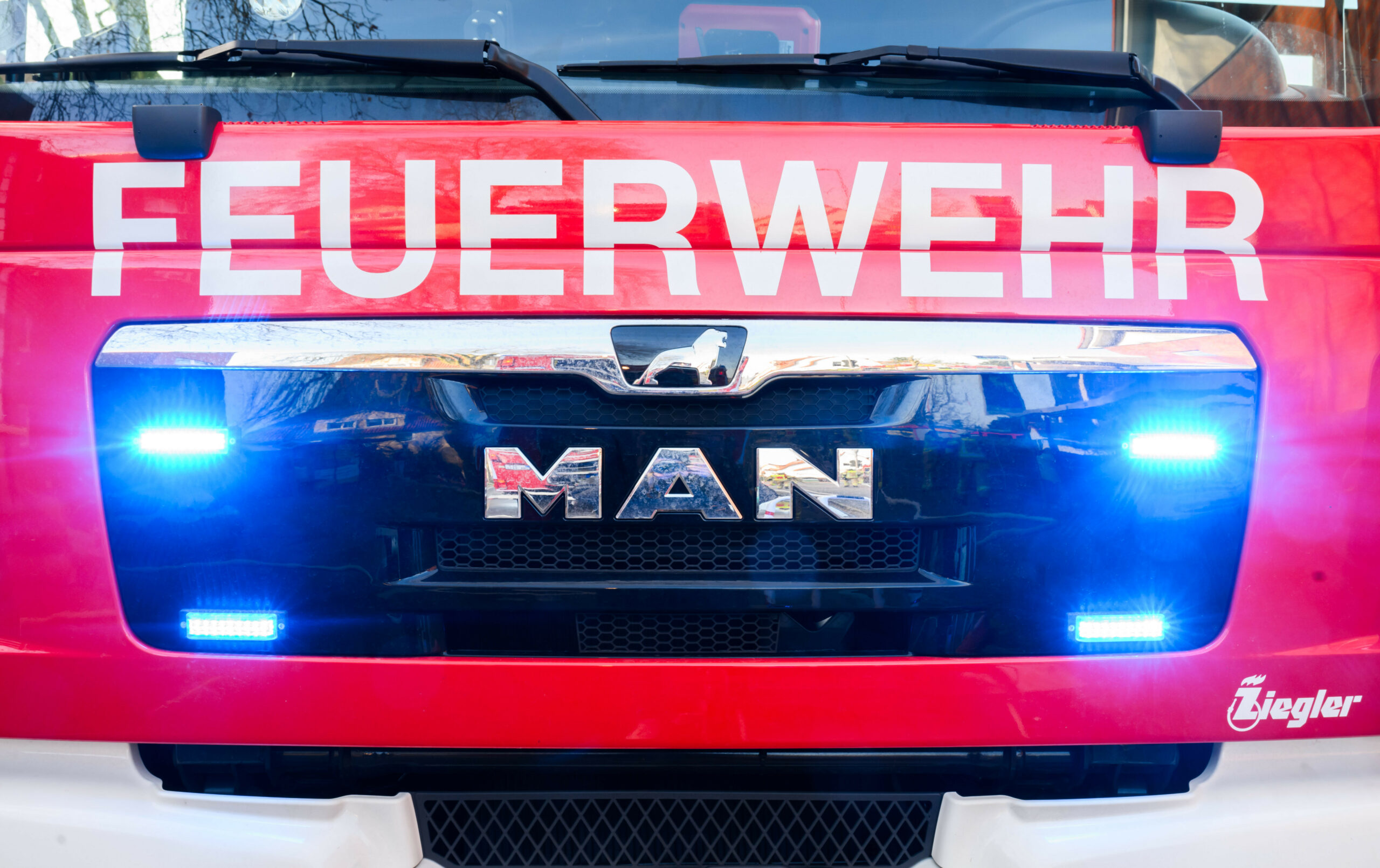 Kaffeeautomat in Flammen – Großeinsatz in Schenefeld