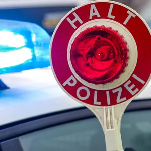 Polizeikontrolle (Symbolbild).