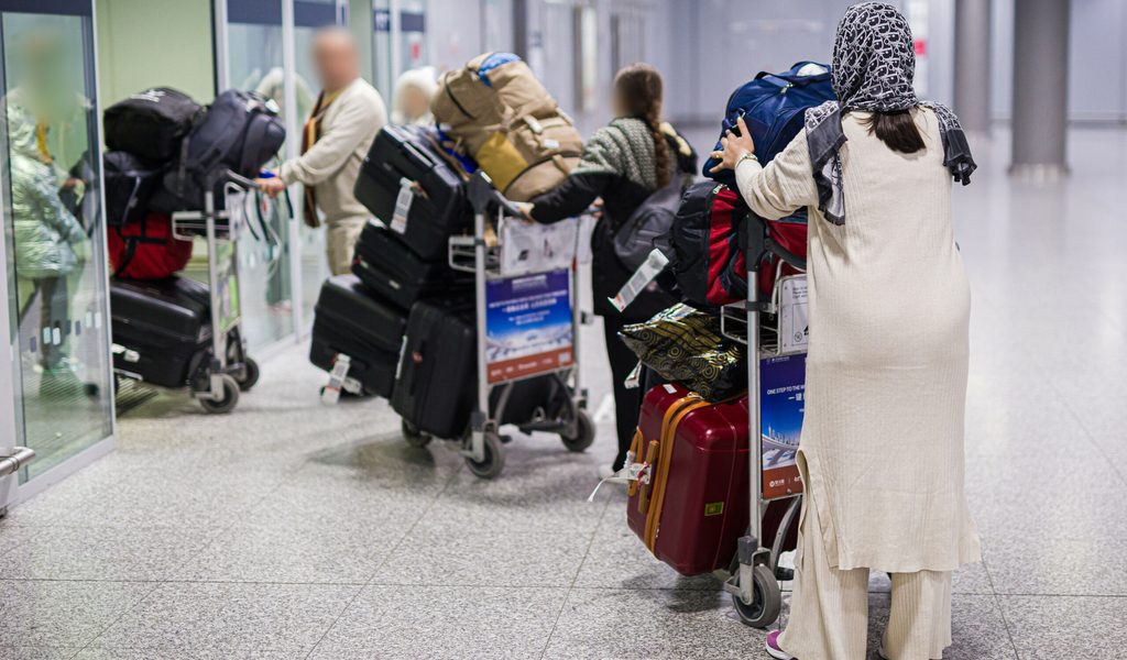 Flug-mit-Afghanen-im-Norden-gelandet