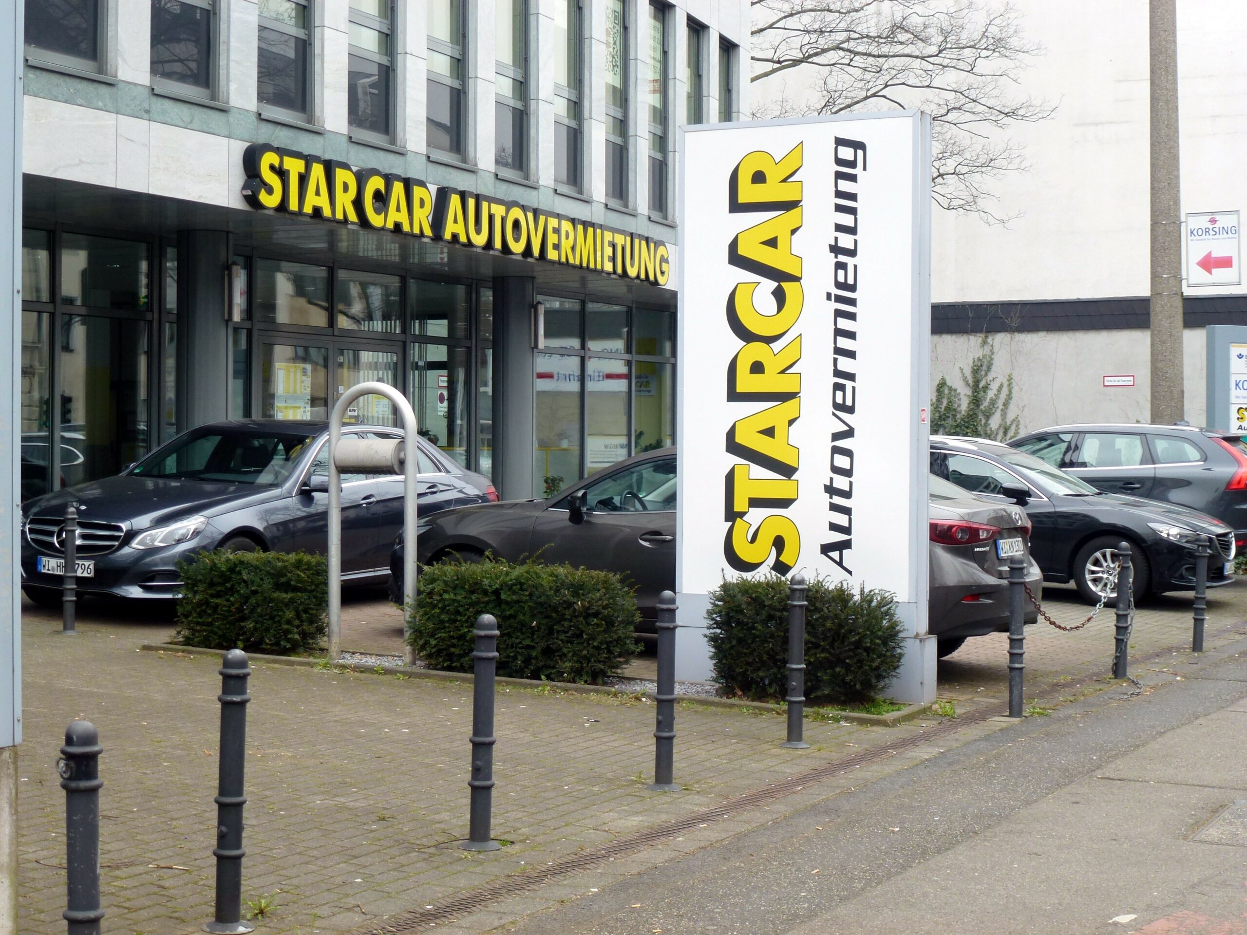 Filiale des Autovermieters Starcar