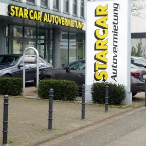 Filiale des Autovermieters Starcar