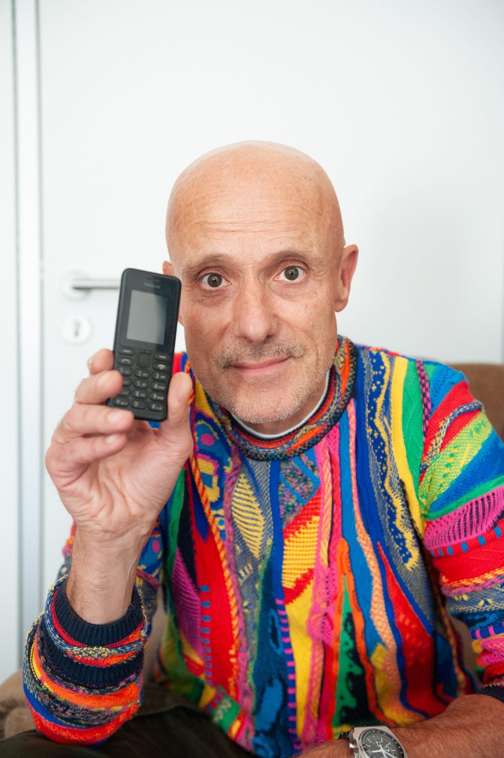 Thomas Hirschbiegel mit Handy