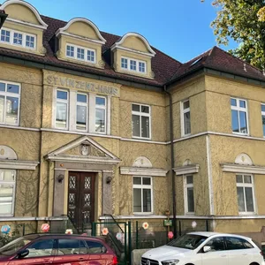 Das denkmalgeschützte Haus steht seit Jahren leer.