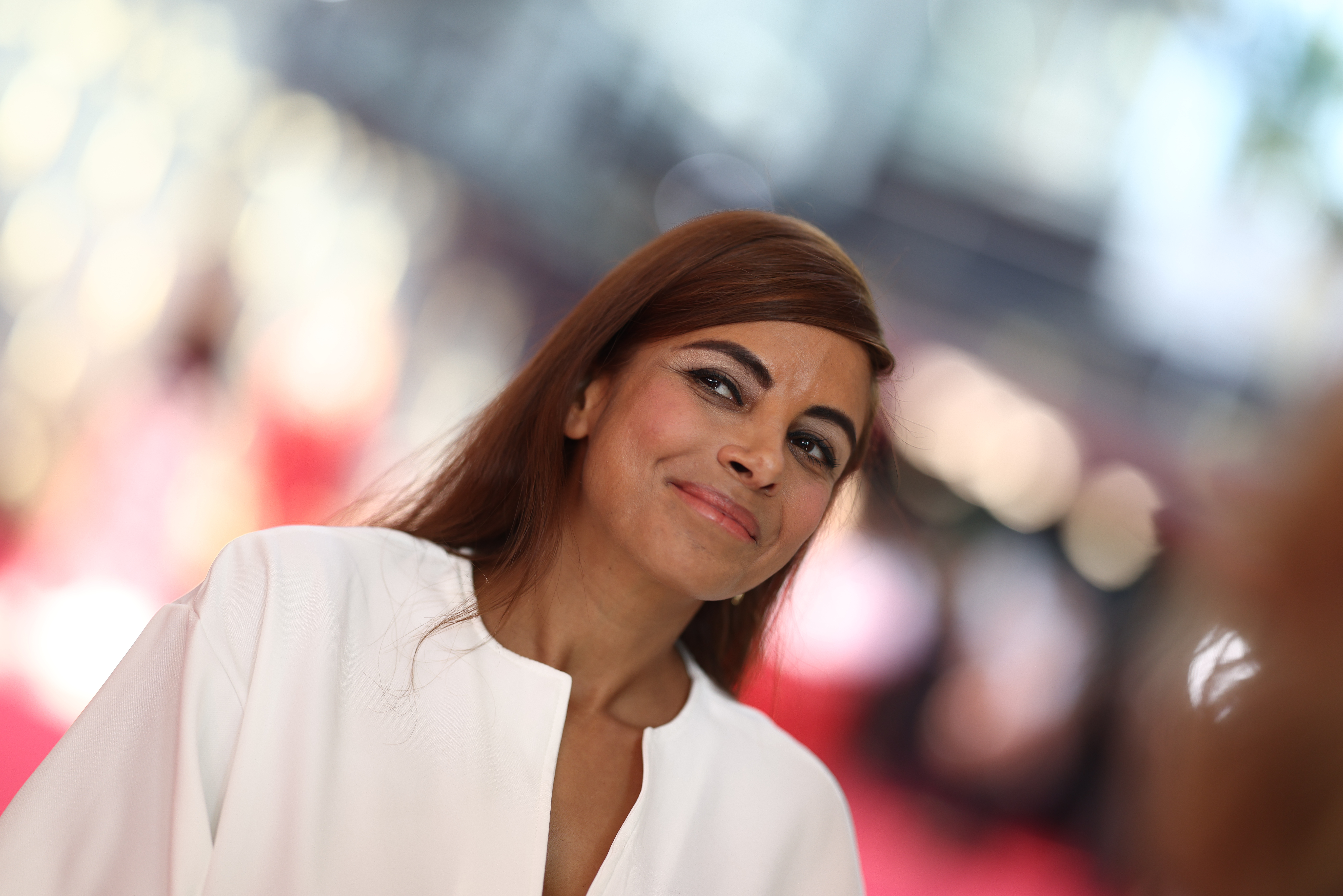 Moderatorin Collien Fernandes lenkt sich frisch getrennt mit einem Sanierungsprojekt in Eimsbüttel ab.