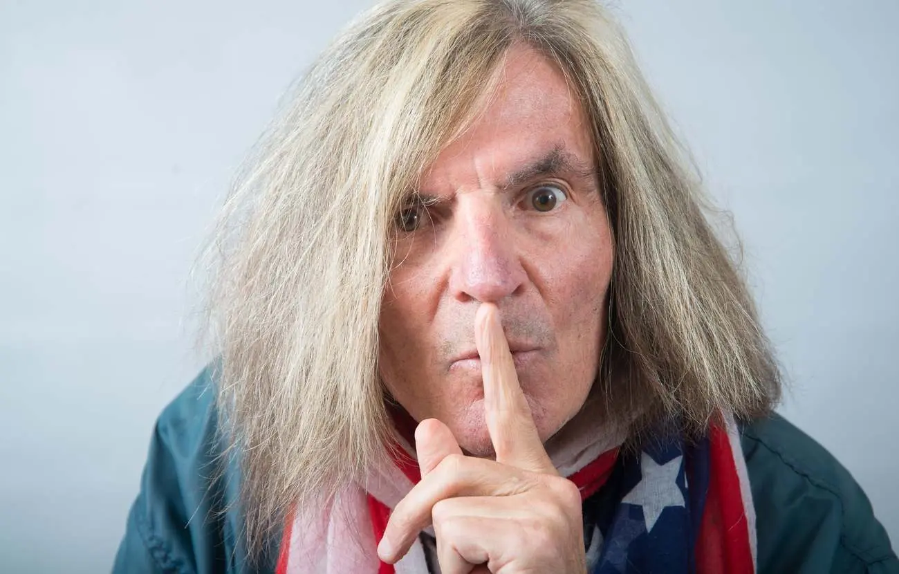 Schillernde Kiez-Persönlichkeit und Lebenskünstler Walter Wigand ist tot. Er ist mit 69 Jahren in seiner Wohnung auf der Reeperbahn verstorben, wie ein enger Freund der MOPO bestätigt.