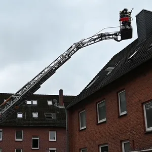 Küche in Neugraben in Flammen – vier Bewohner gerettet