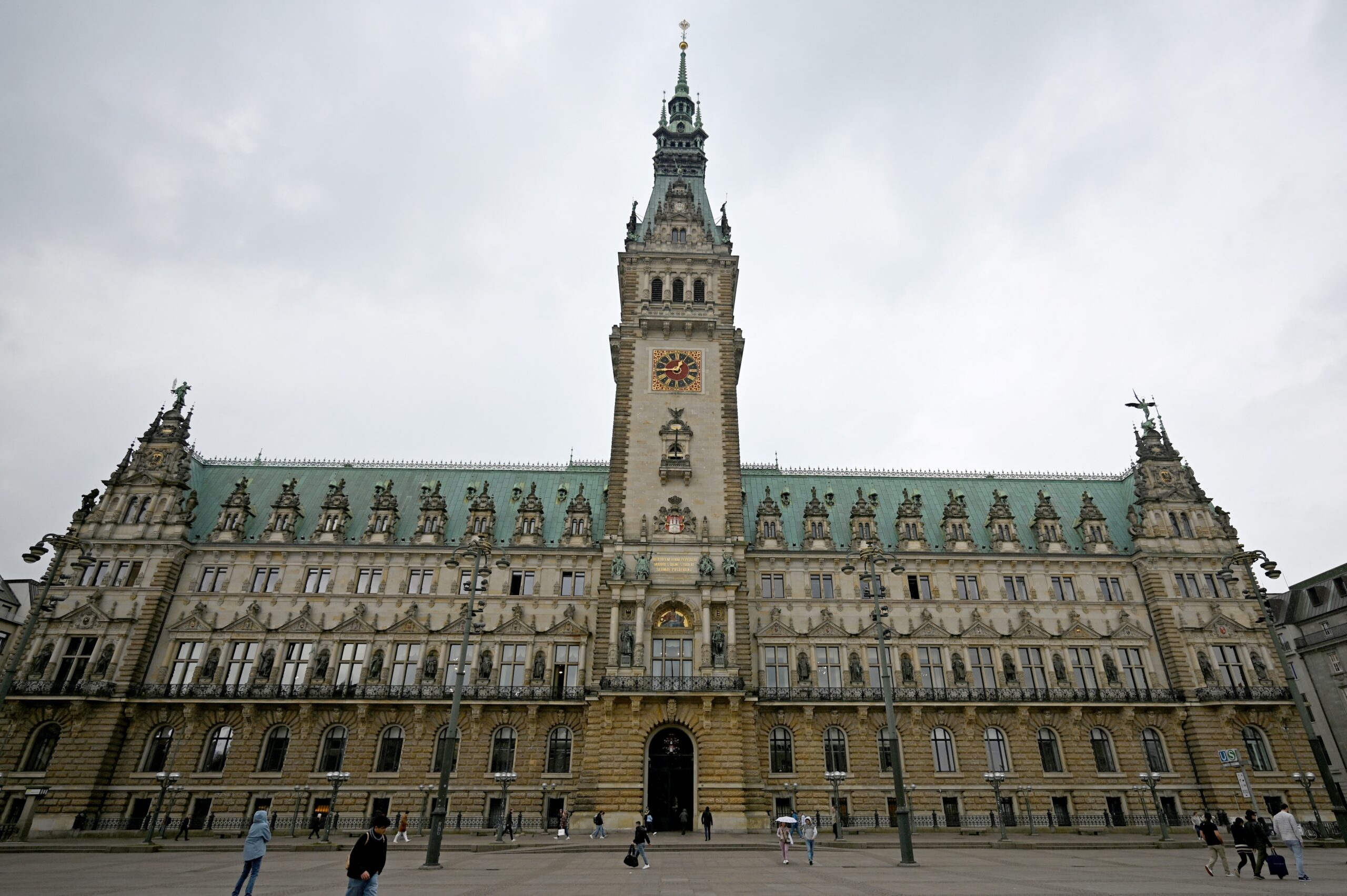 Das Hamburger Rathaus (Archivbild).