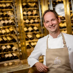 Christoph Rüffer erkochte für das „Haerlin“ im Hotel „Vier Jahreszeiten“ drei Sterne.
