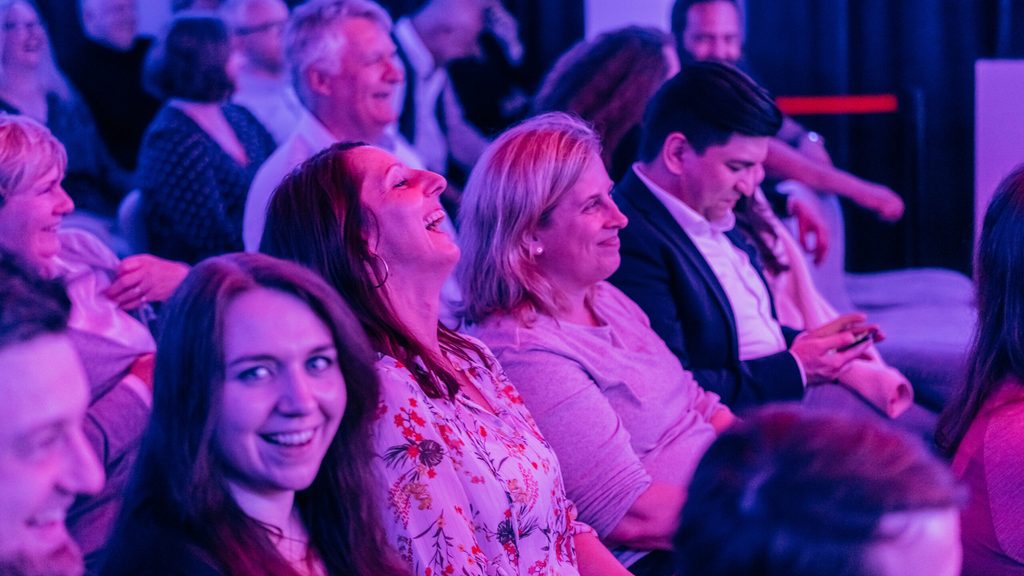 Publikum im Quatsch Comedy Club