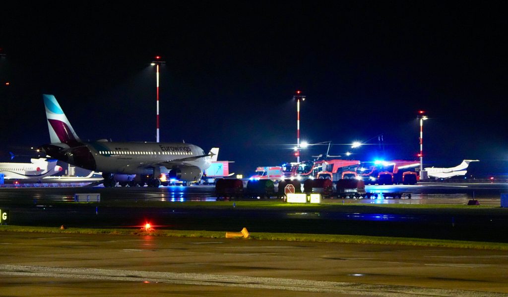 Rauchgeruch-Eurowings-Jet-muss-pl-tzlich-umdrehen-Landung-in-Hamburg
