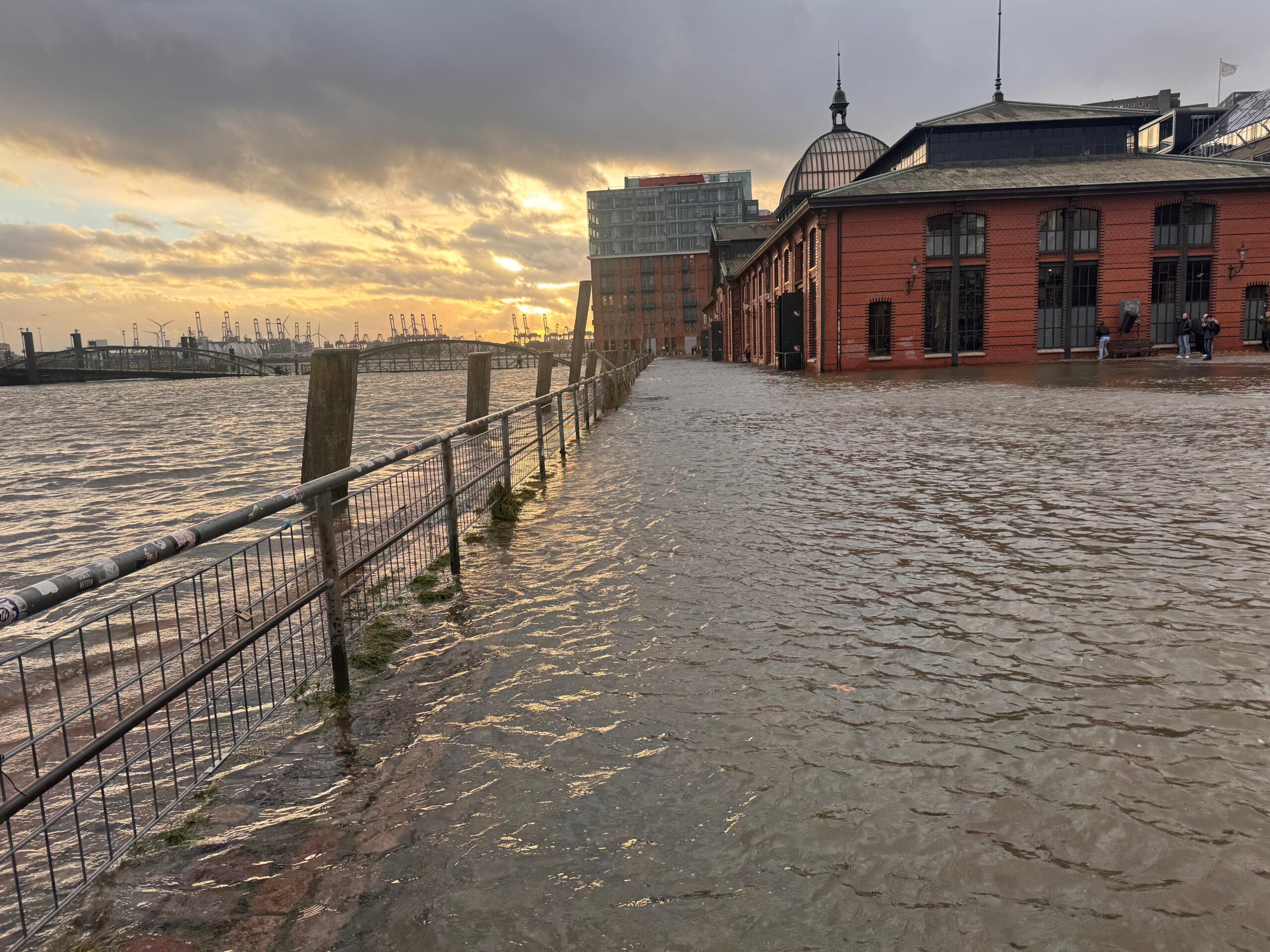 Hochwasser am Fischmarkt