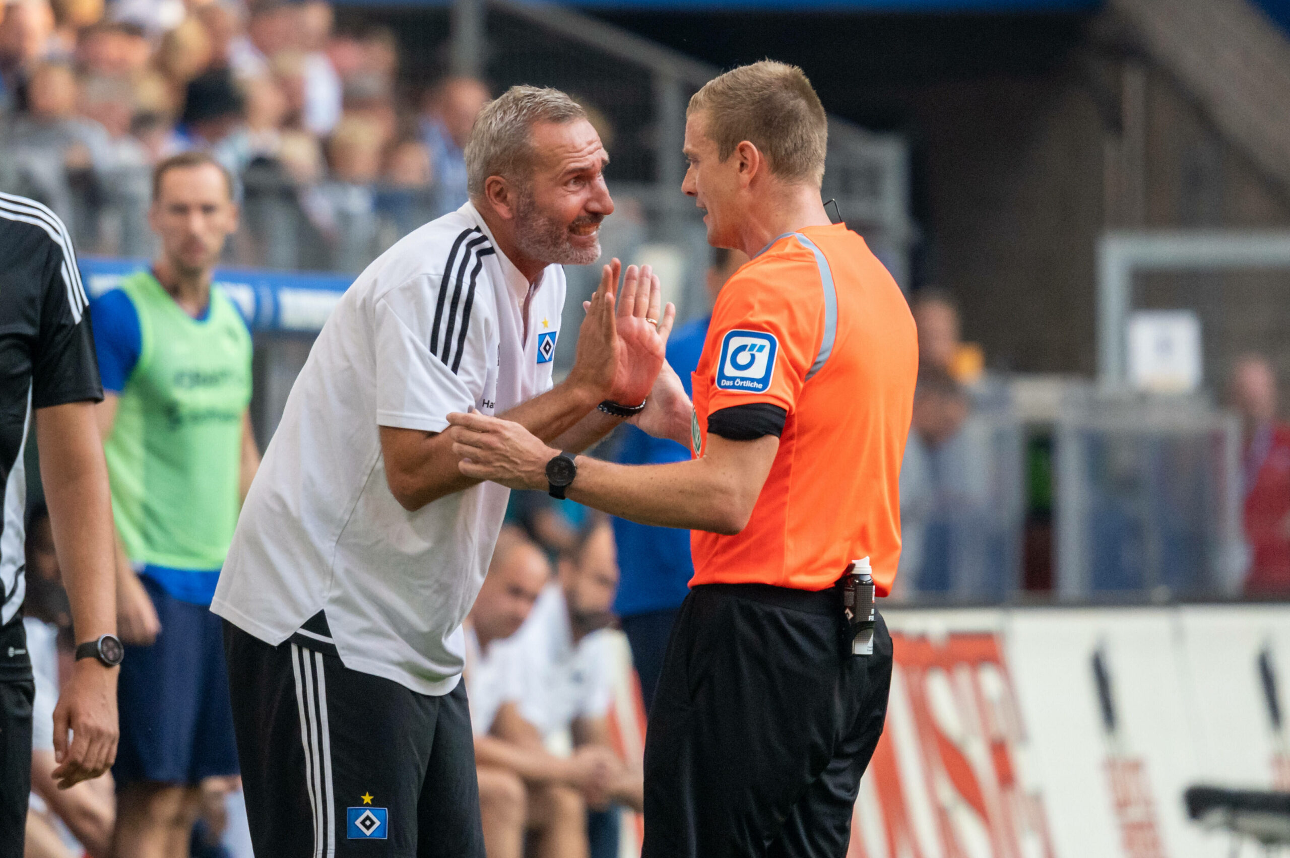 Robert Schröder und Tim Walter diskutieren