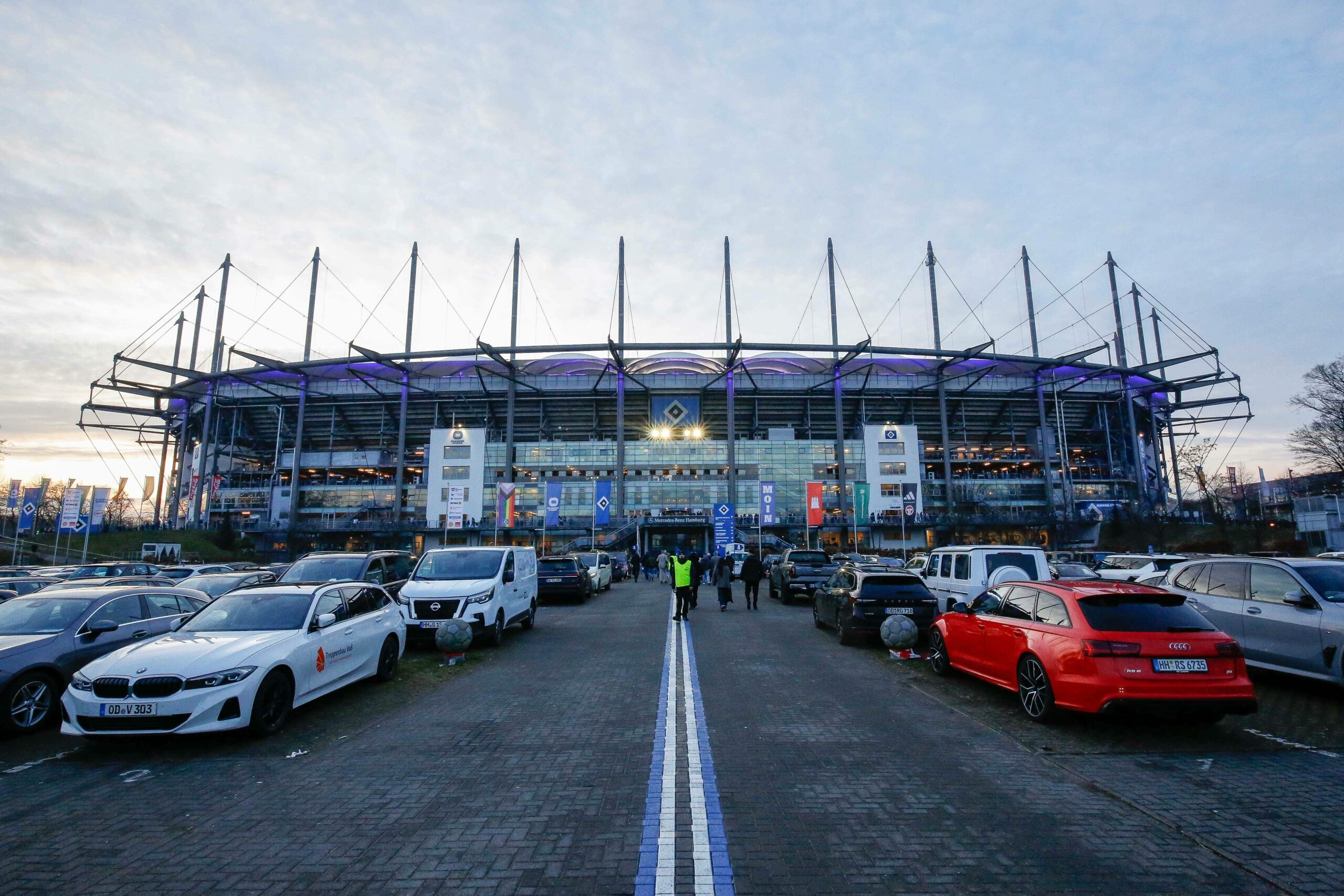 Parkplatz vor dem Volksparkstadion