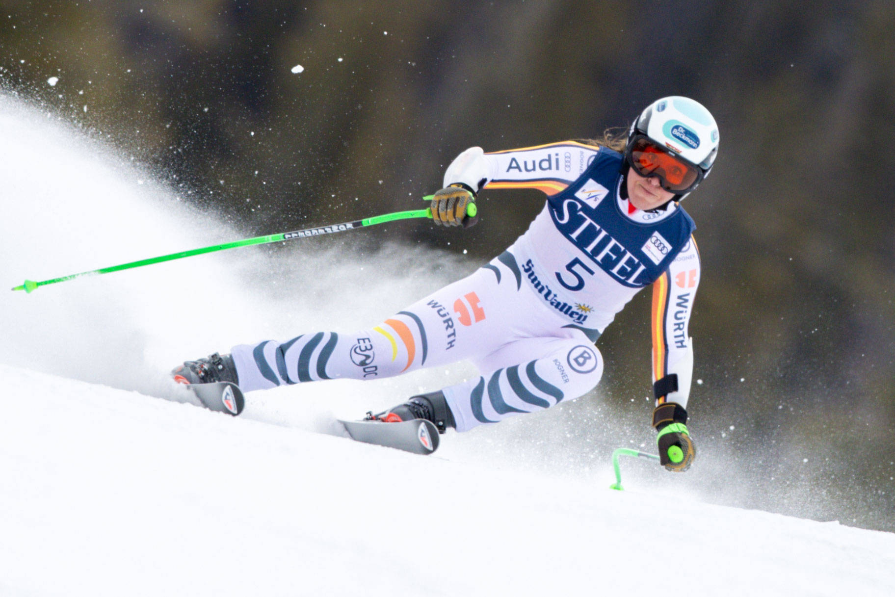 Kira Weidle-Winkelmann beim Skifahren.