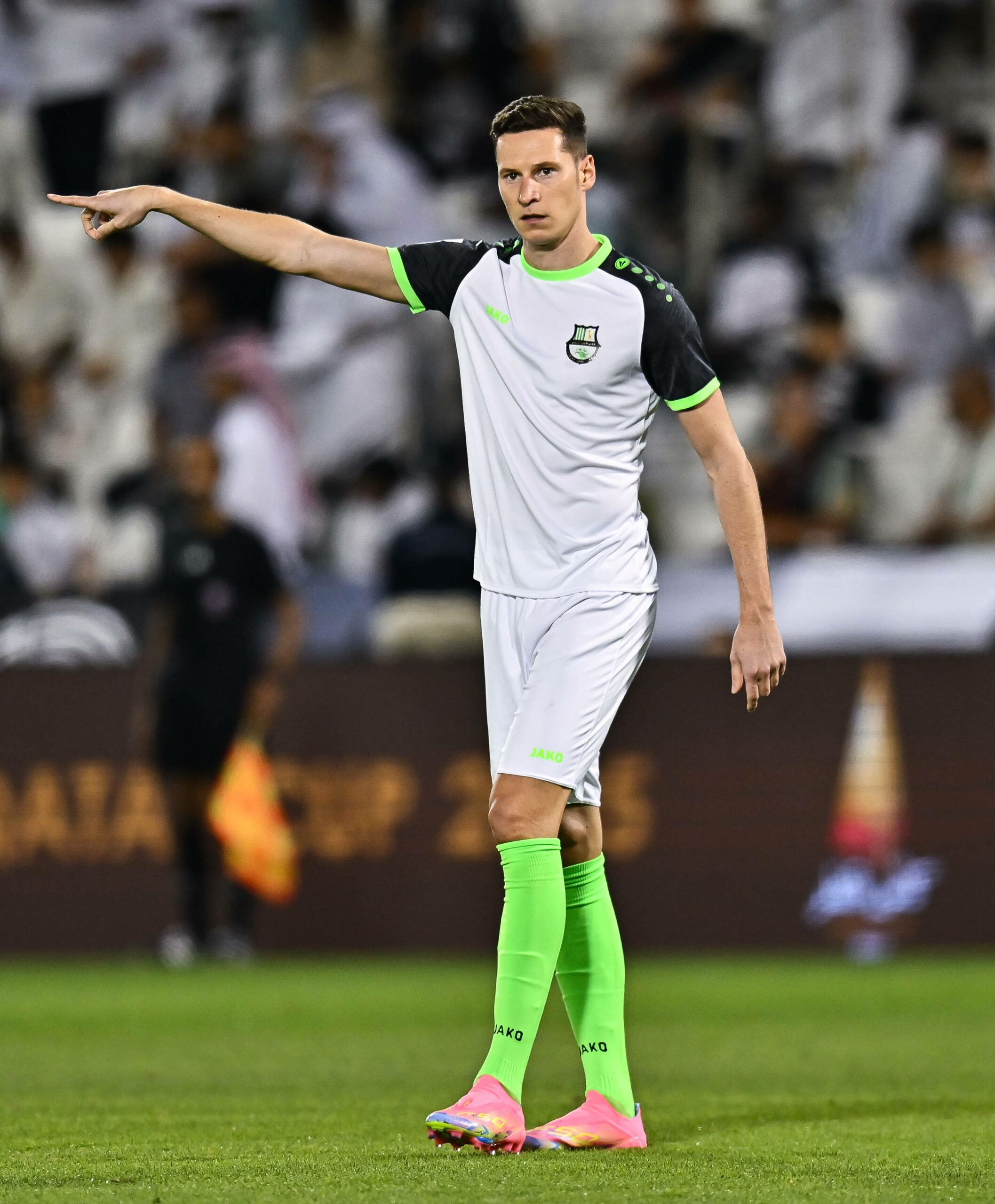 Julian Draxler im Einsatz für Al Ahli.