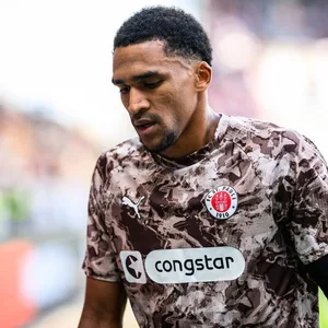 Andréas Hountondji vor einem Spiel