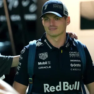 Max Verstappen im Red Bull beim Großen Preis von Singapur auf dem Marina Bay Street Circuit