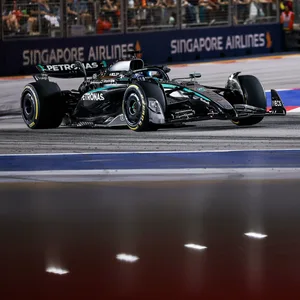 George Russels Mercedes.