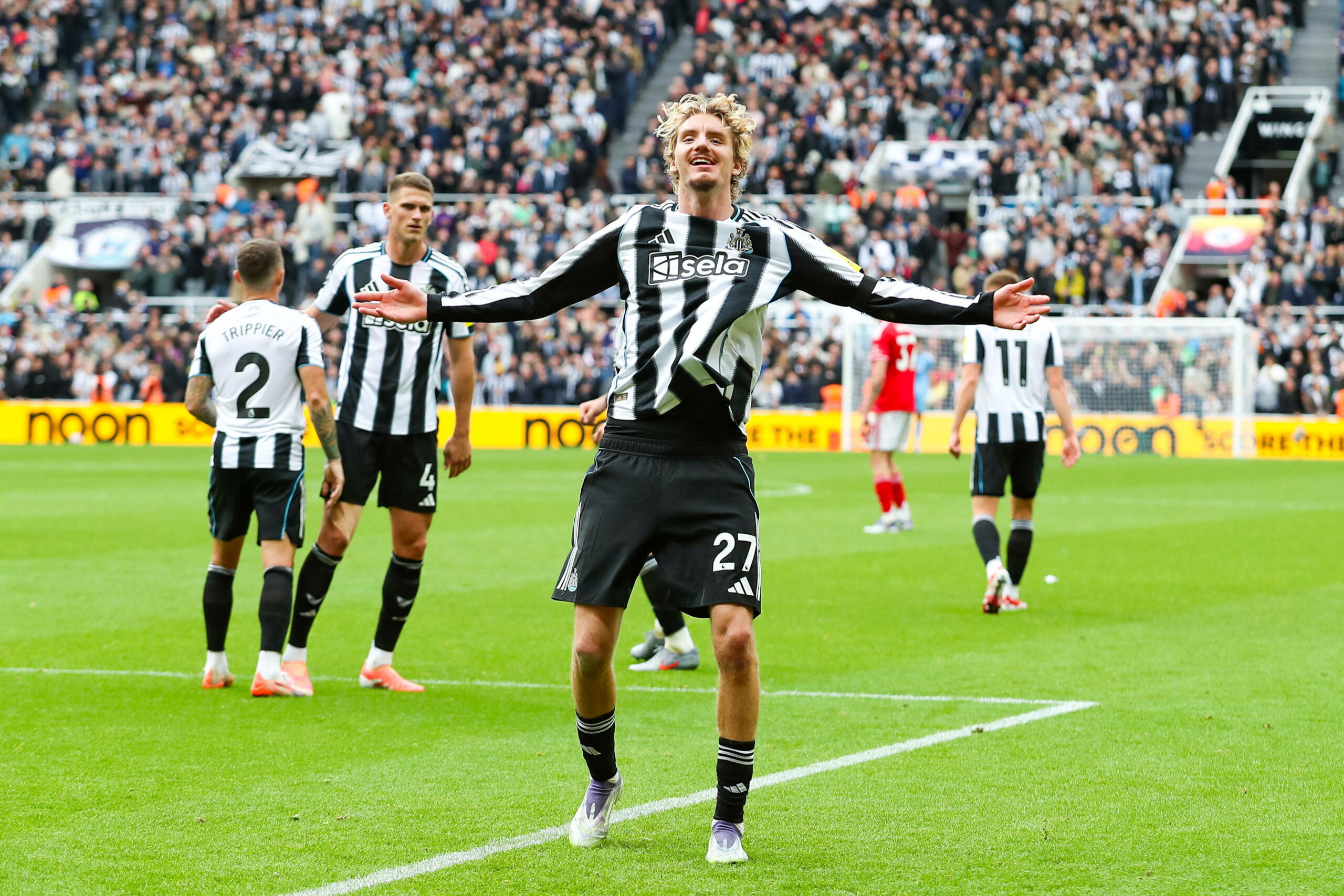 Nick Woltemade bejubelt sein Tor gegen Nottingham Forest