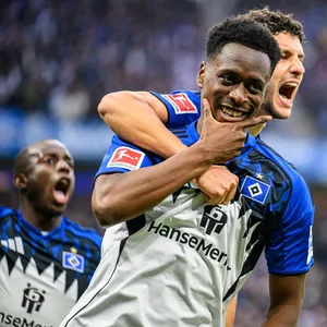 Albert Sambi Lokonga jubelt mit Daniel Elfadli