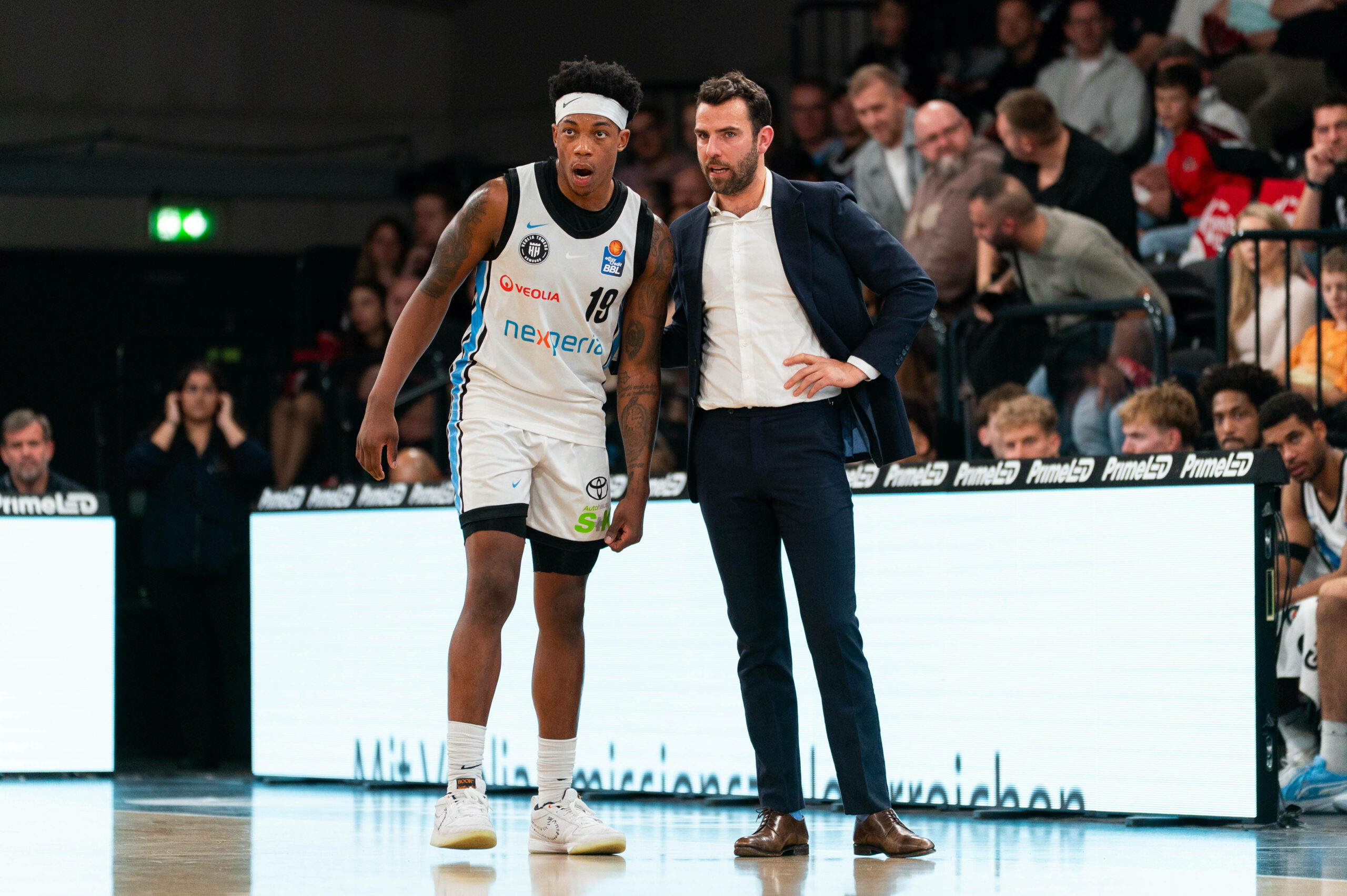 Justin Edler-Davis und Towers-Trainer Benka Barloschky