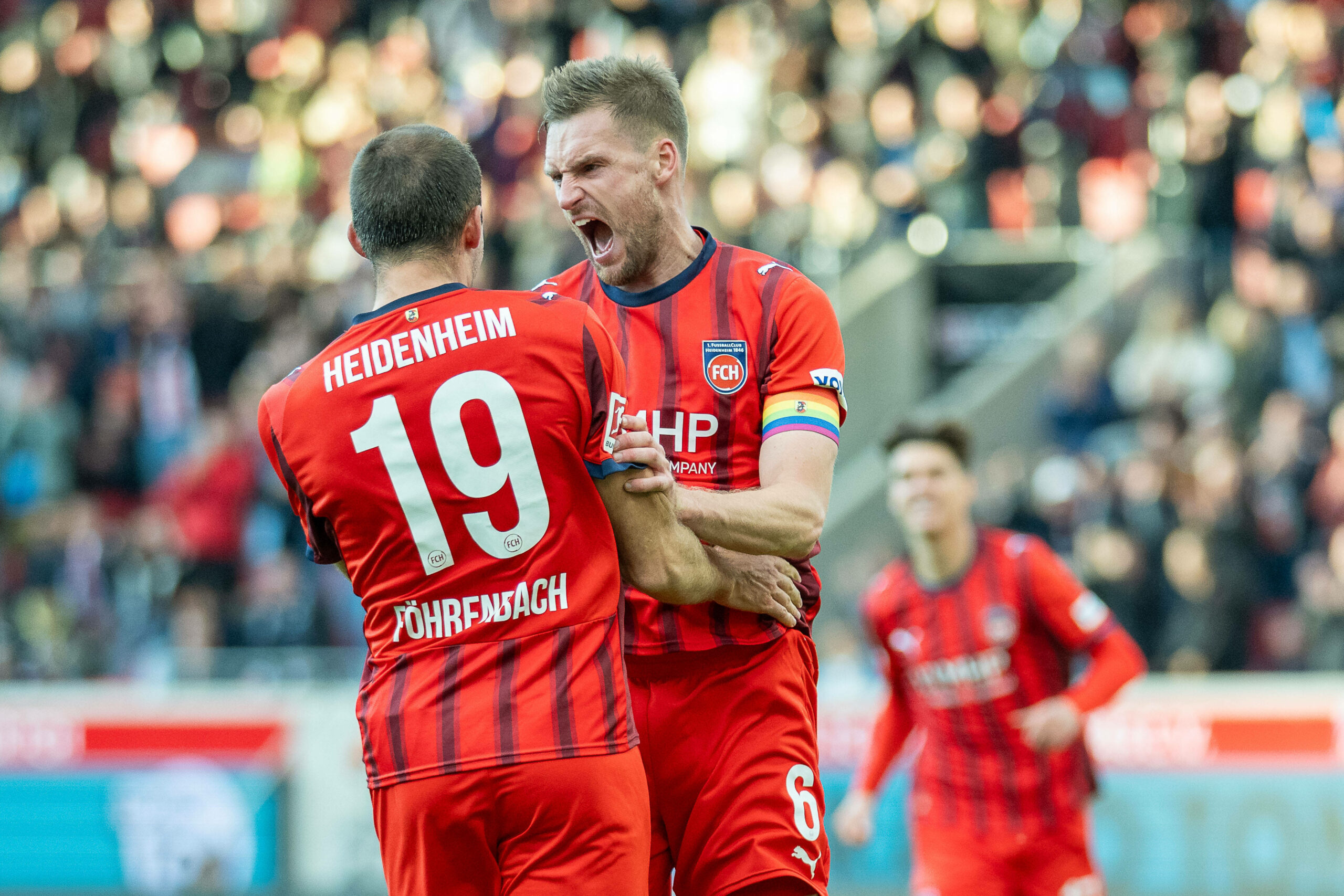 Föhrenbach jubelt mit Kapitän Mainka