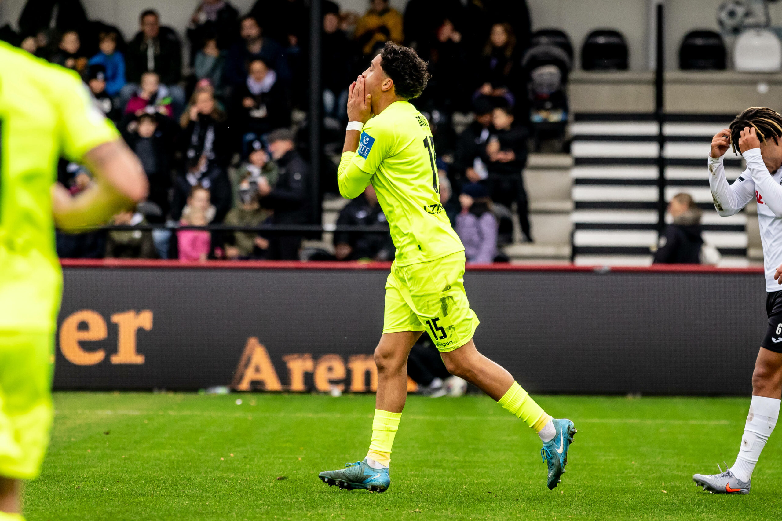 Jonas David ärgert sich