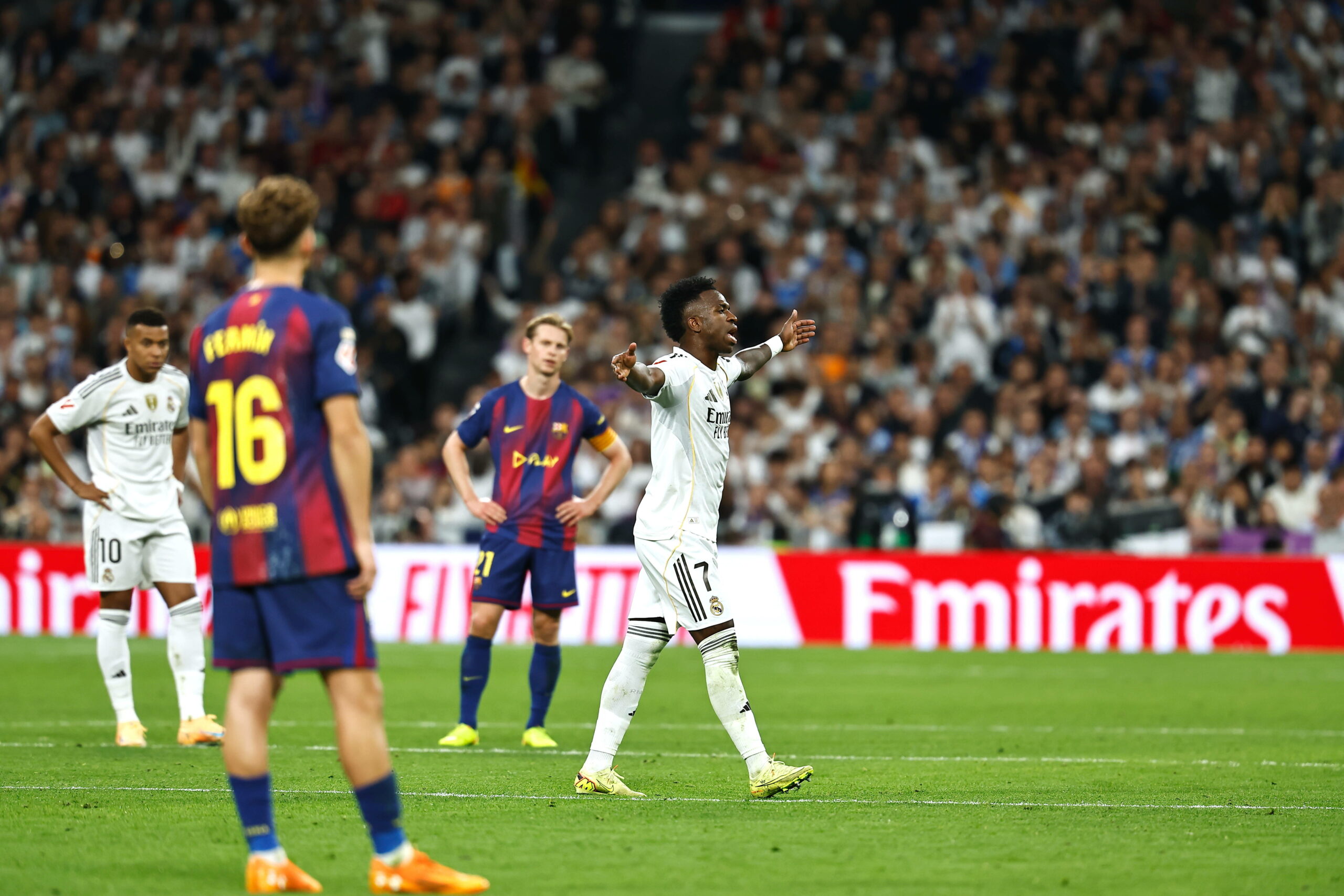 Vinicius Jr. reagiert sauer auf seine Auswechslung