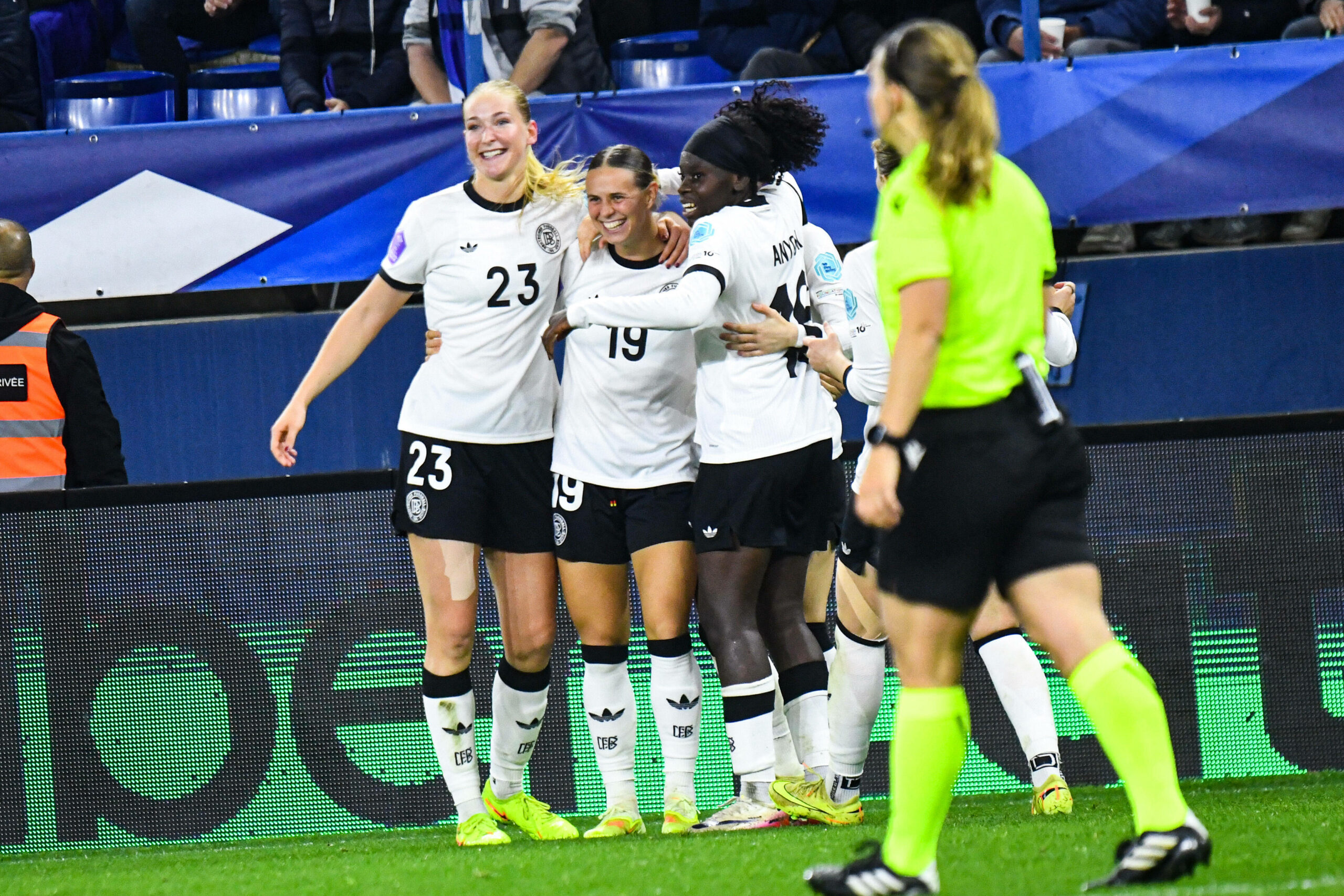 Die deutschen Frauen jubelten über den Finaleinzug in der Nations League in Frankreich.