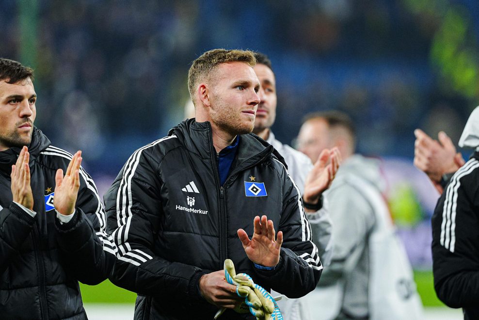 Daniel Peretz klatscht in die Hände