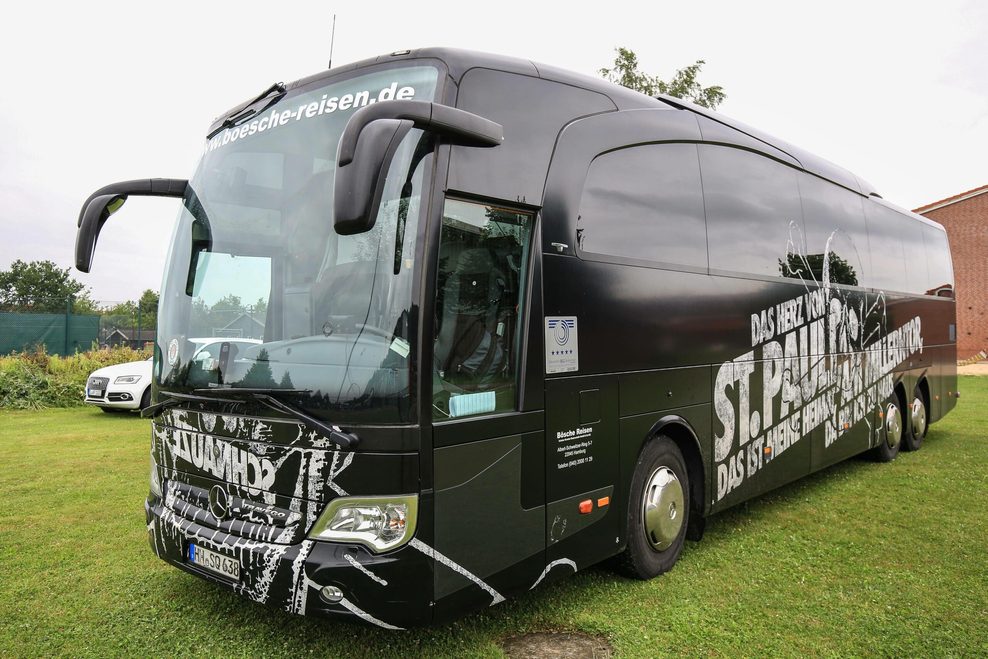Der alte St. Pauli-Teambus