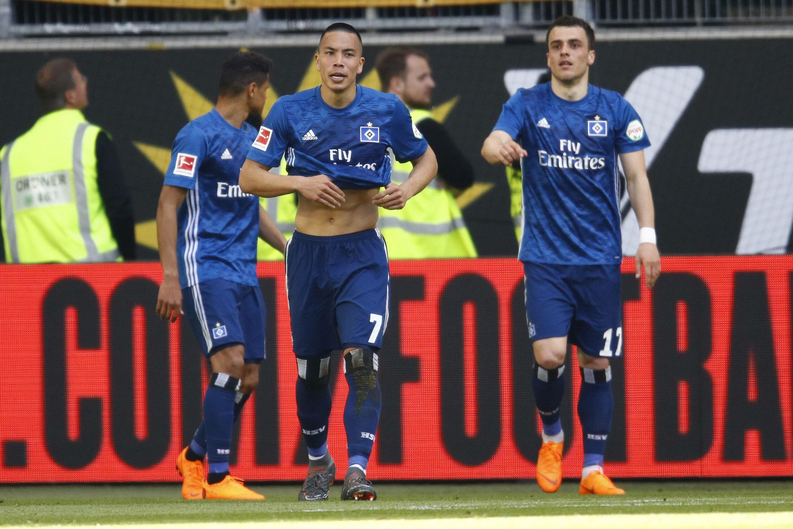 Bobby Wood und Filip Kostic im HSV-Trikot