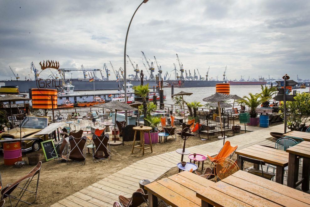 Das „Strandpauli“ ist Hamburgs ältester Beachclub.