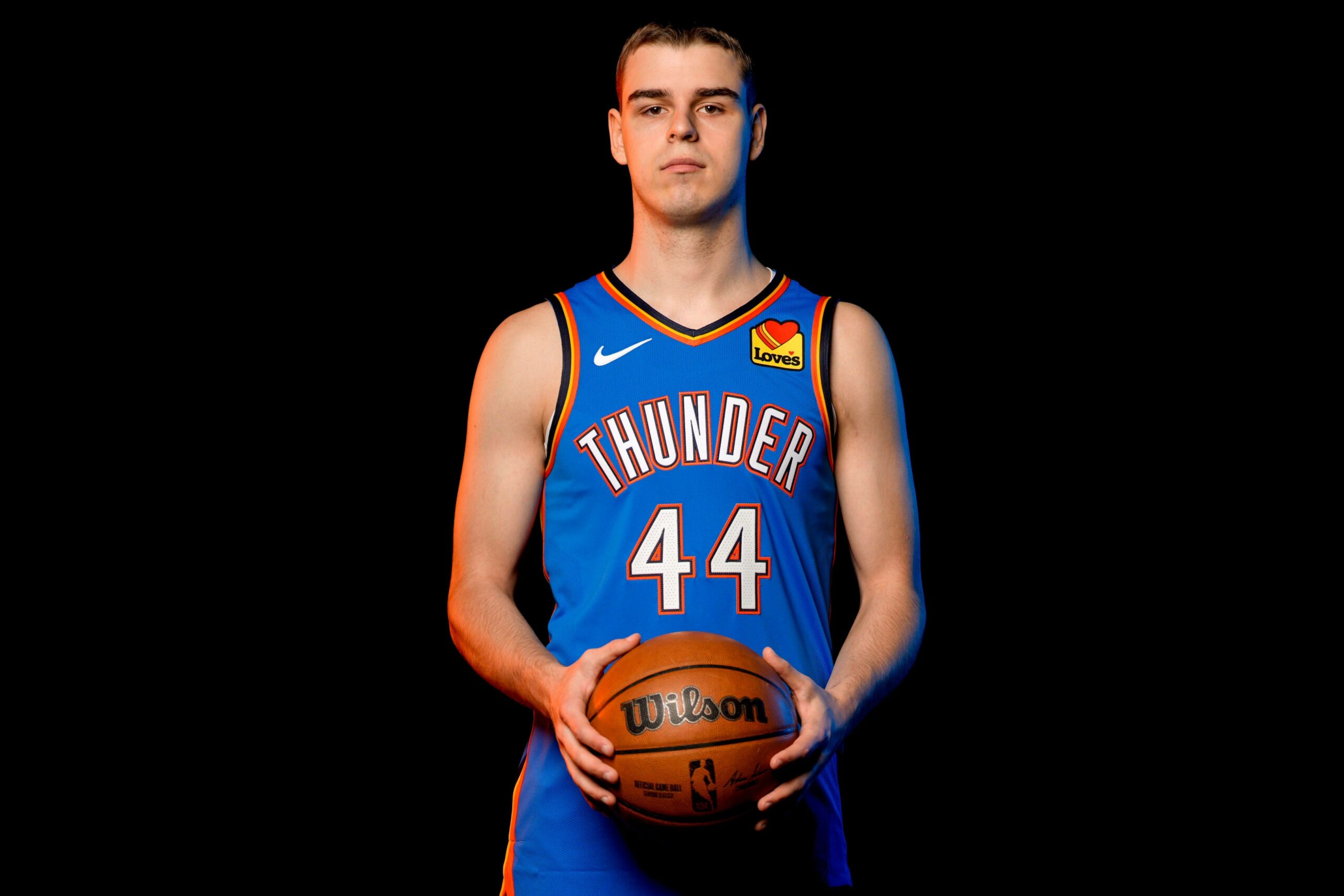 Nikola Topic (20) im Trikot seines Teams den Oklahoma City Thunder