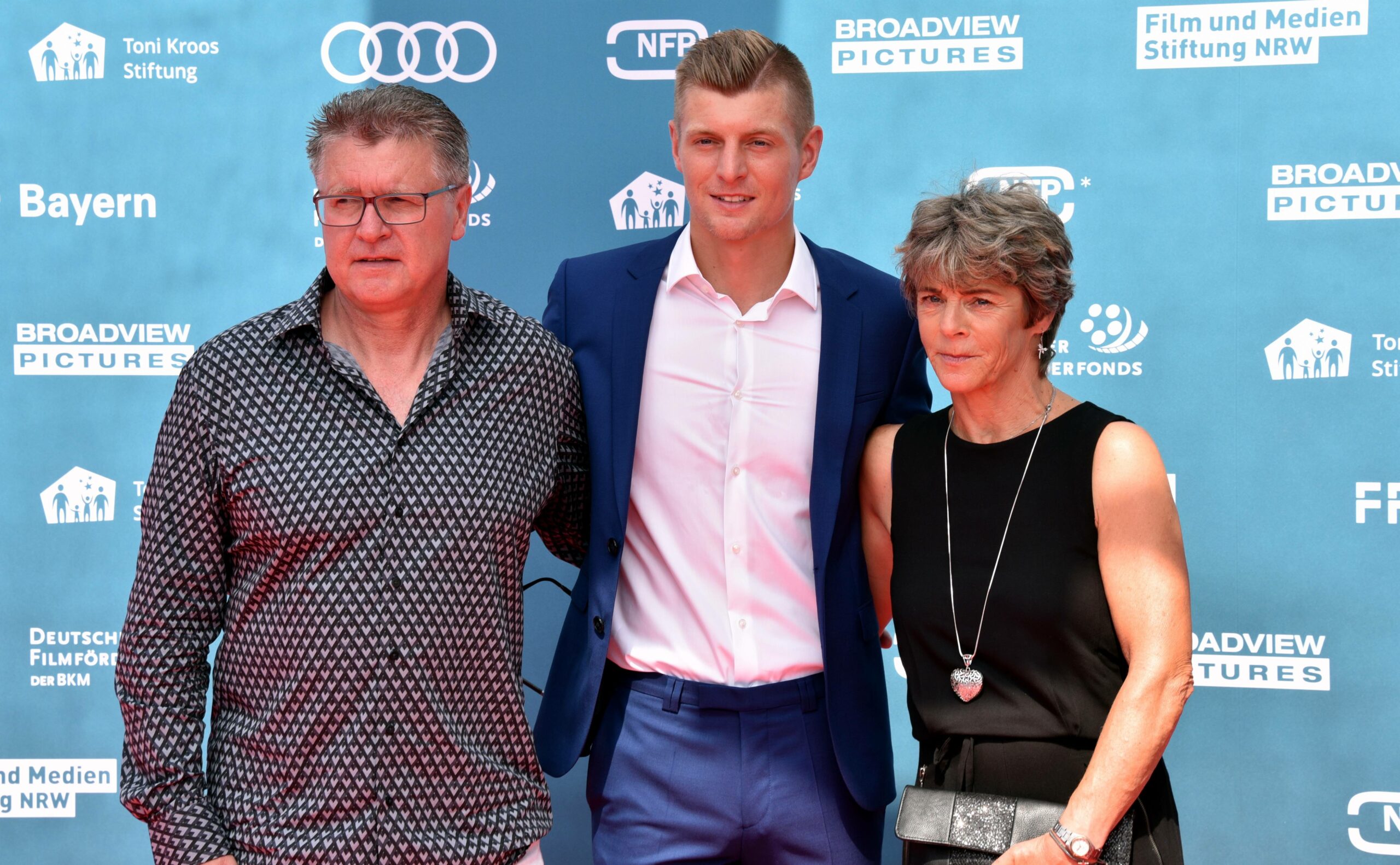 Roland Kroos mit Sohn Toni und Frau Birgit